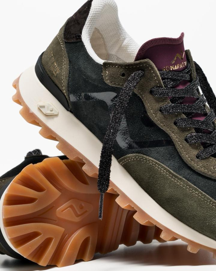 Sneakers no map society