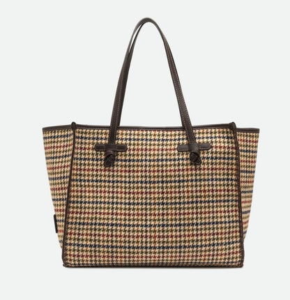 Shopping Marcella by Gianni Chiarini